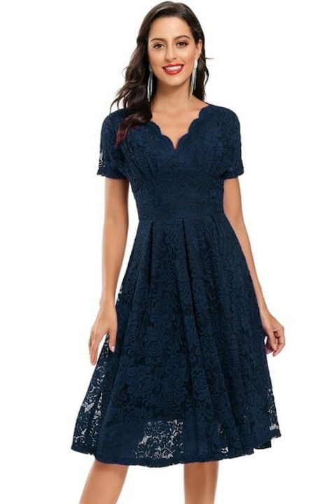 Топ 30 - Стилни Дамски Рокли 2025 Елегантна дантелена рокля с V-образно деколте