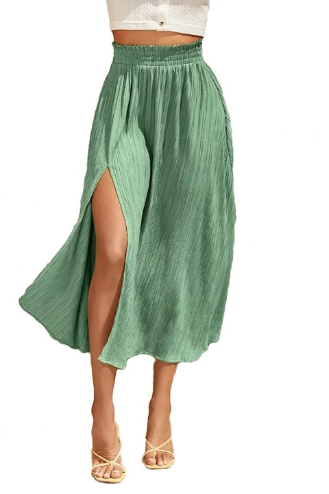 Красиви и Стилни Дамски Поли - Какво Предлага Мода 2025 Година Зелена пола с висока талия