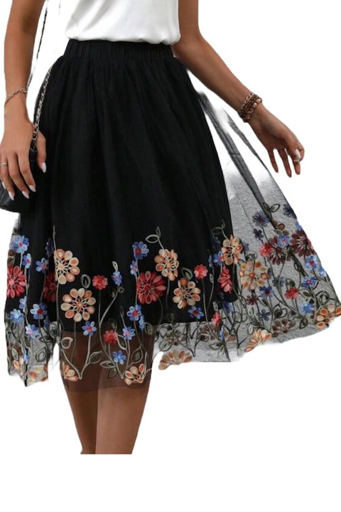 Красиви и Стилни Дамски Поли - Какво Предлага Мода 2025 Година Пола