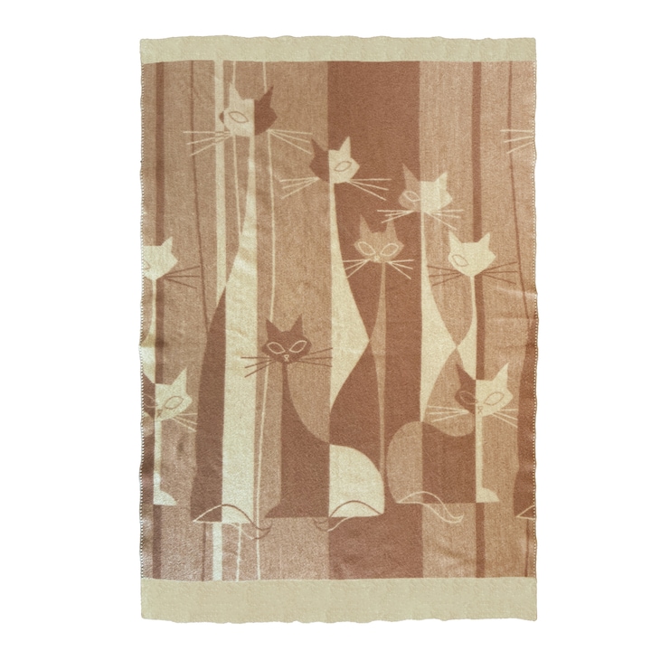 Класация Най-Качествените Одеяла и Кувертюри за Легло Одеяло