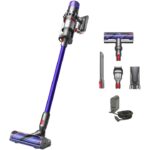 Сблъсък на титаните: Вертикална прахосмукачка Dyson V11 Advanced 479333-01 в директно сравнение