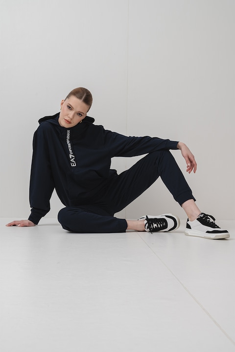 EA7 спортни екипи и дамски анцузи: пълен преглед на модели, дизайн и цени EA7 спортни екипи и дамски анцузи: пълен преглед на модели, дизайн и цени