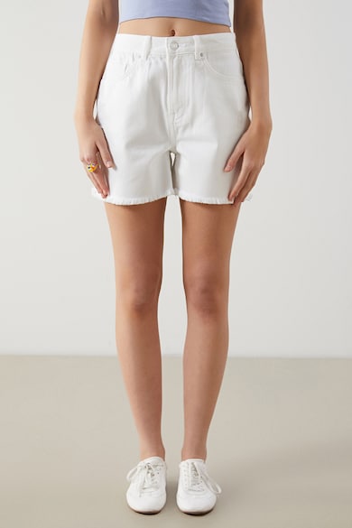 Топ 7 Супер Бюджетни Дамски Дънки До 15 EUR LC WAIKIKI Къси дънки с незавършен подгъв