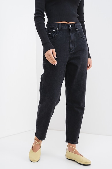 Дънки Mom Fit - Най-Стилните 9 Модела За 2026 Tommy Jeans Дънки Mom с висока талия