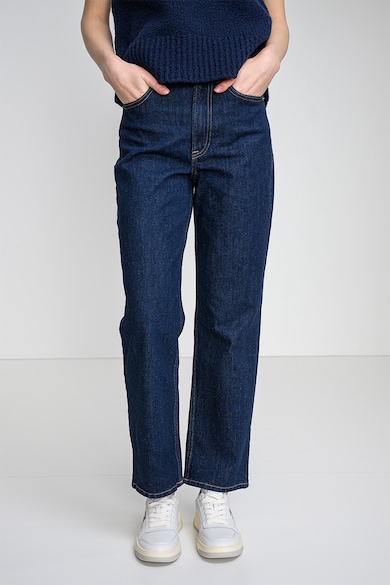 Дънки С Висока Талия – Как Да Изберем Правилните? (Топ 9 Модела)