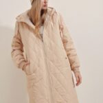 Пухени И Капитонирани Дамски Якета: Топ 8 Уютни Модела Пухени И Капитонирани Дамски Якета: Топ 8 Уютни Модела