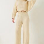 Най-Добрите Дамски Комплекти 25-40 € За Всеки Ден