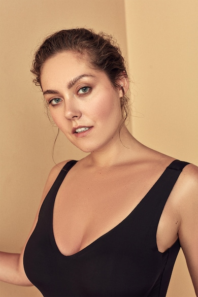 Как Да Изберем Правилното Оформящо Боди — 9 Топ Модела Penti Боди с дълбоко овално деколте