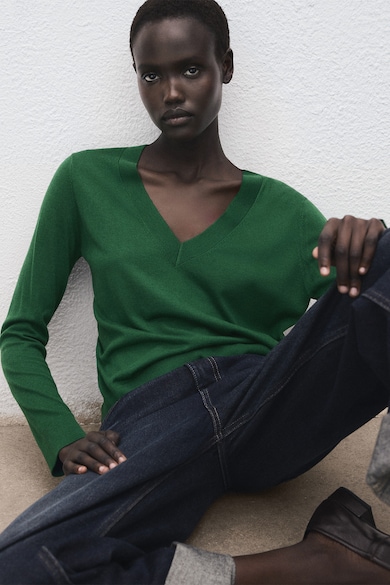 Топ 11 Шпиц Дамски Пуловери, Които Подобряват Стайлинга Ви