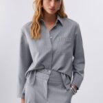 Най-Добрите Луксозни Дамски Ризи Над 100 € — Лукс И Стил