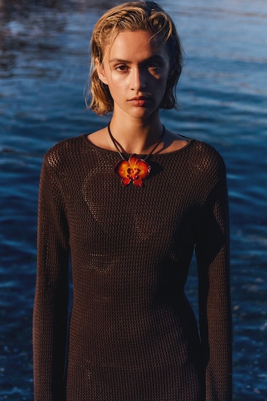 Mango Рокля с кроше и гол гръб