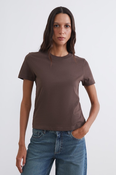 Топ 10 Бюджетни Дамски Тениски Под 10 €: Стил На Достъпна Цена