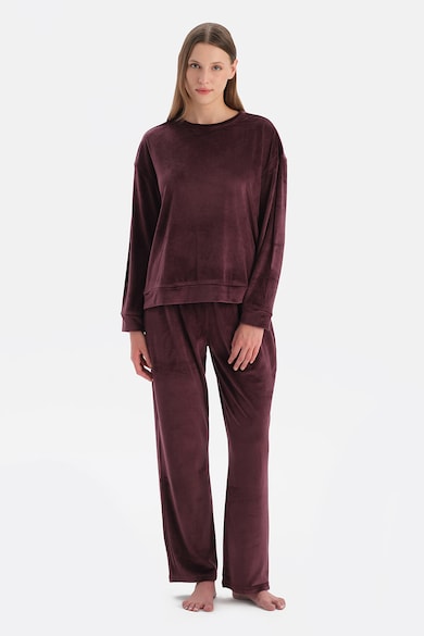 Кадифени И Плюшени Дамски Пижами — Топ 8 За Зимата DAGI Кадифена пижама с дълги ръкави