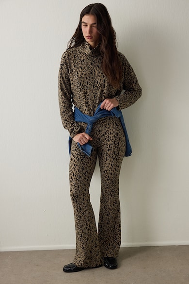 Най-Добрите Дамски Клинове В Многоцветни И Животински Шарки Penti Разкроен клин с животински принт