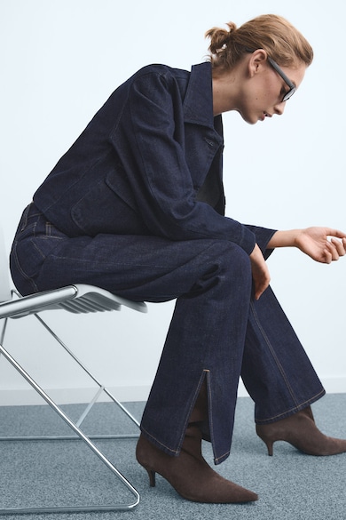 Топ 10 Бюджетни Дамски Дънки Под 30 € — Стил На Малка Цена Топ 10 Бюджетни Дамски Дънки Под 30 € — Стил На Малка Цена