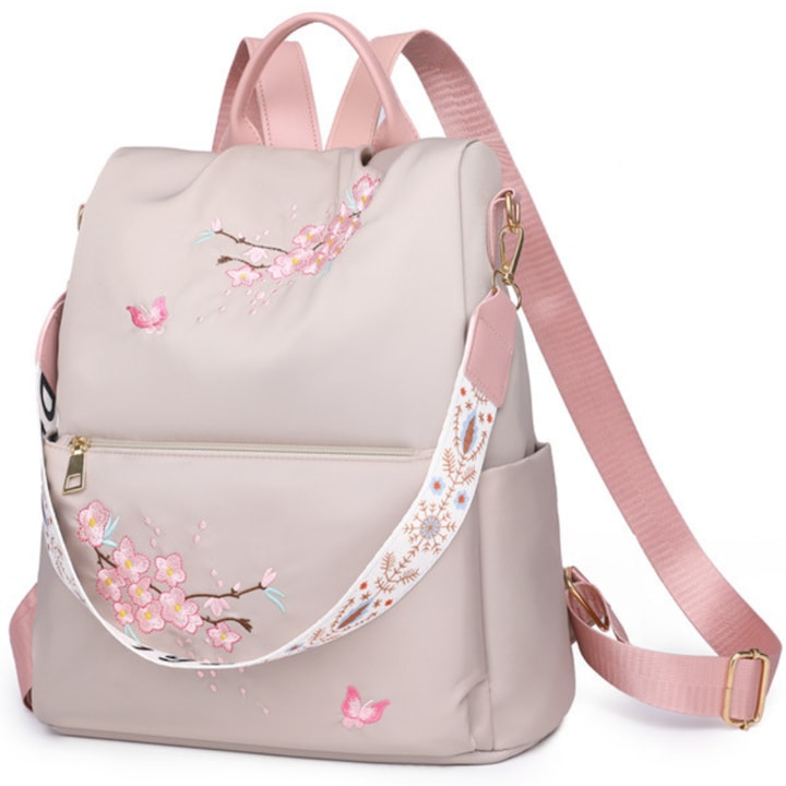 Дамска раница 2в1 с релефна бродерия AZeira