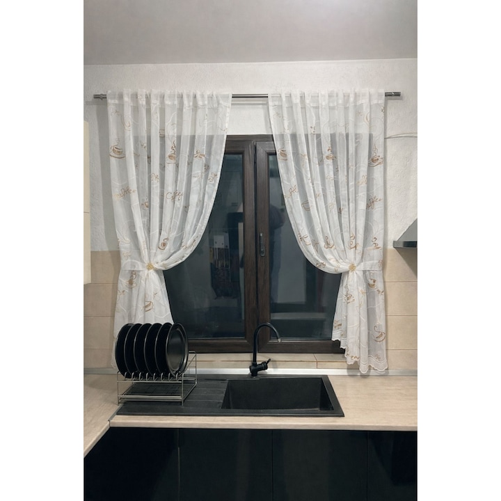 Комплект две кухненски завеси от лен